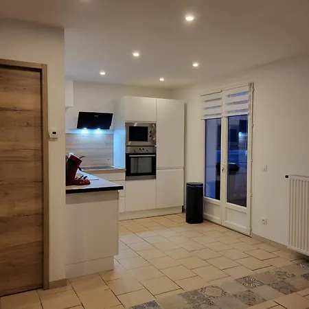 Jolie Maison A A 10 Mn De La *