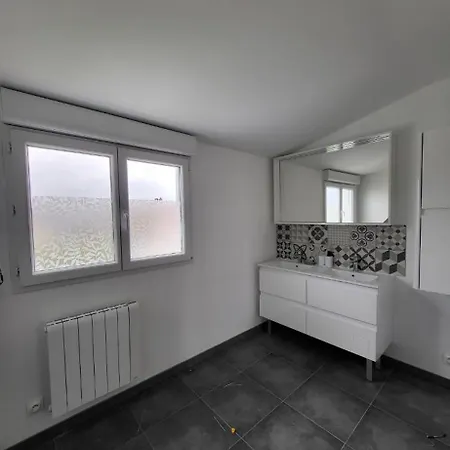 Prázdninový dům Jolie Maison A A 10 Mn De La